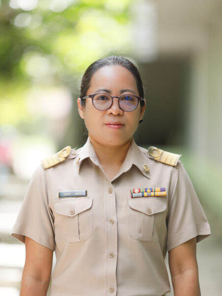 นางเขมภัทร นพอาจ