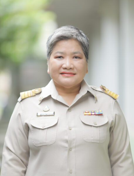 นางสาวราตรี ลภะวงศ์ นางสาวราตรี ลภะวงศ์