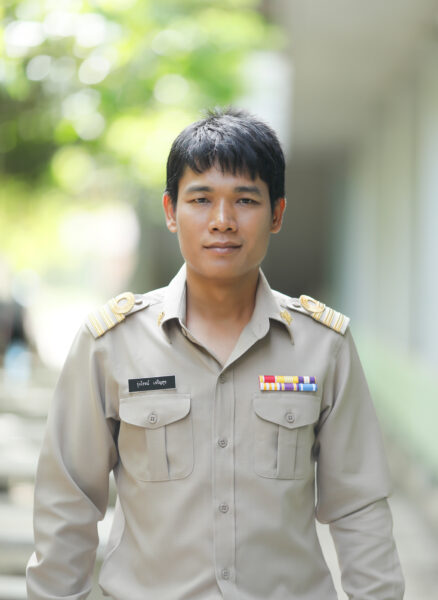 นายรุ่งโรจน์ เจริญสุข