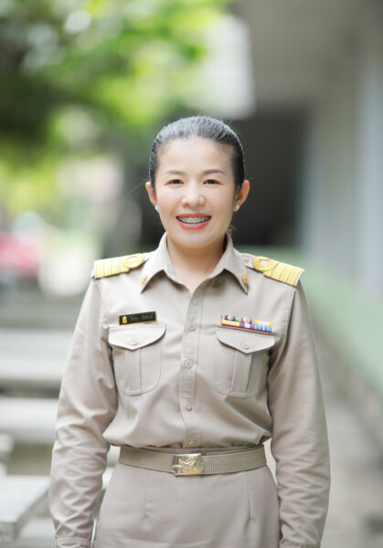 นางสาววันทนา สังพยัคฆ์