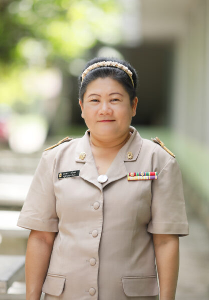 นางสาวสุภาดา สโมสร