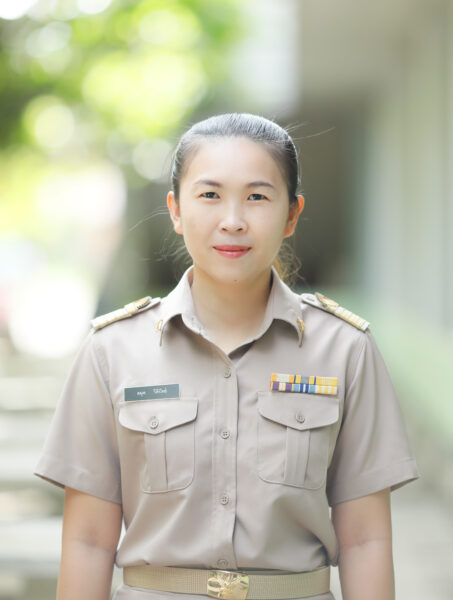 นางสาวลมุล วิสีปัตย์ นางสาวลมุล วิสีปัตย์