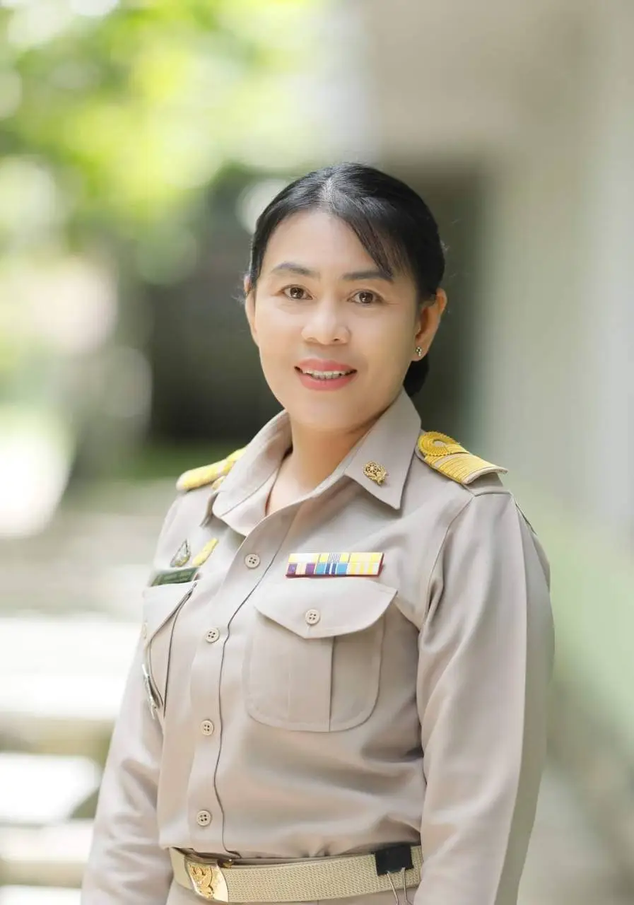 นางสาวพุทธชาด ยิ่งสบาย